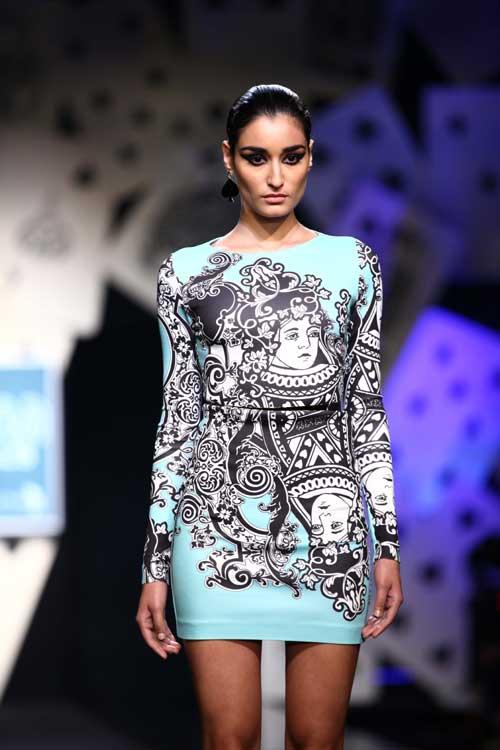 Wills Fashion Week: Pankaj & Nidhi