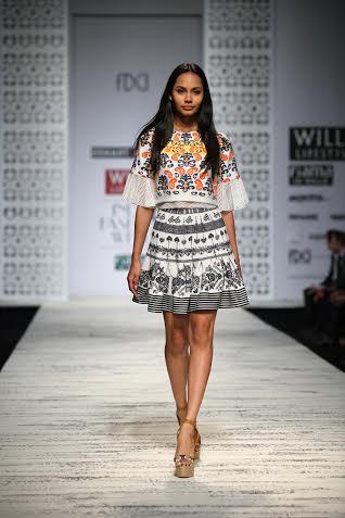 Hemant and Nandita showcase their collection at  WLIFW 