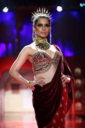 Kangana walks for Suneet Varma at IBFW