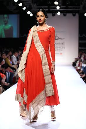 Designer Ekru showcases collection at Lakme Fashion Week 