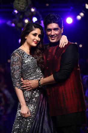 LFW Grand Finale: Kareena, Varun walk ramp for Manish Malhotra