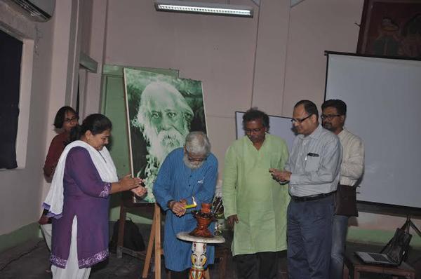 West Bengal State Akademi of Dance Drama Music and Visual Arts holds a ten-day workshop, one-day seminar at Jorasanko Thakurbari in Kolkata