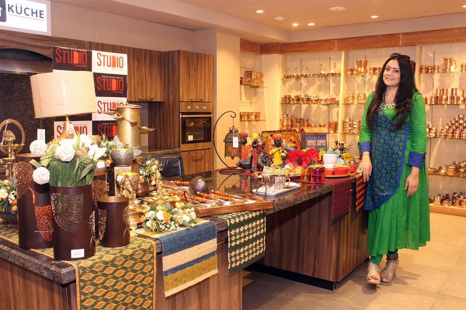 Fashion designer Agnimitra Paul inaugurates 'Swadeshi Diwali' at Studio by Starmark