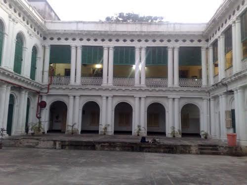 Artists, craftspersons to participate in Lokshilpa O Karukriti Mela at the Jorasanko Thakurbari