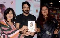 Prosenjit Chatterjee unveils Dr. Jaishree Sharad's book Skin Rules