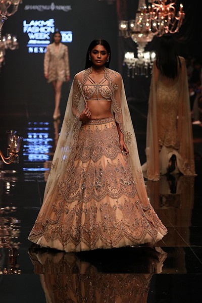 Kriti Sanon walks for designer duo Shantnu-Nikhil at Lakme Fashion Week 2022