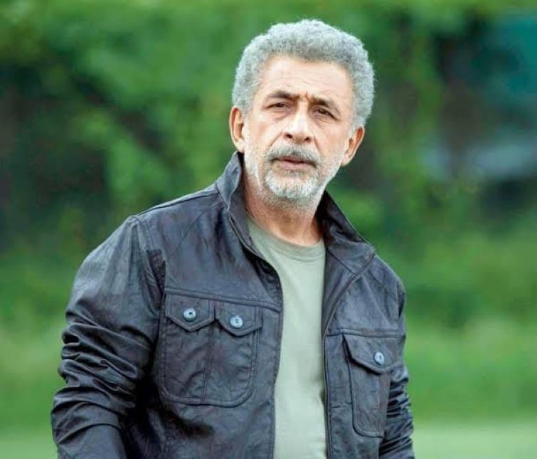 Naseeruddin Shah says he uses Filmfare awards as washroom door handles