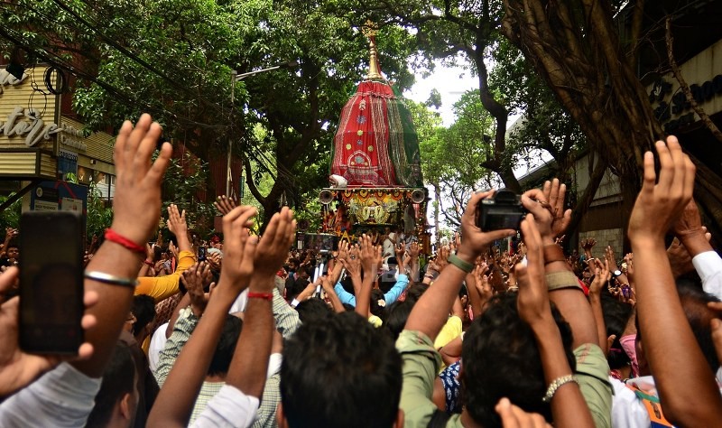 Bengal CM Mamata Banerjee joins ISKCON Ratha Yatra in Kolkata