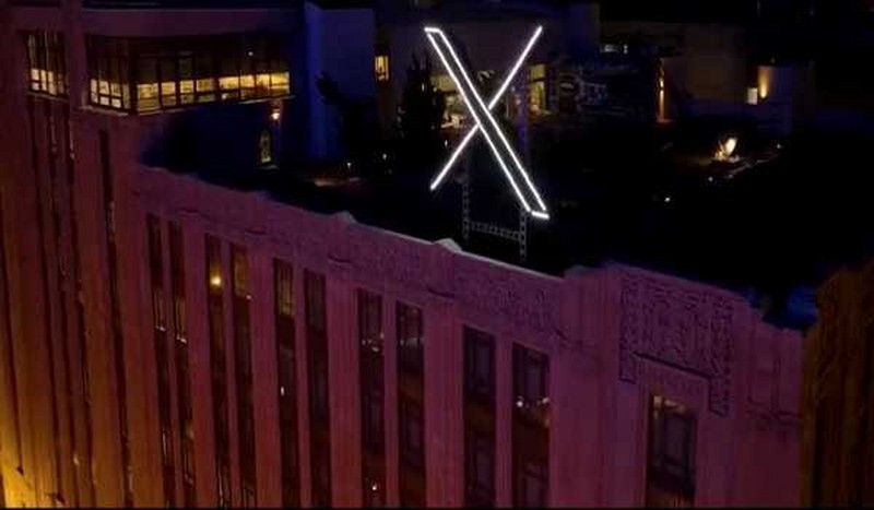 Elon Musks new 'X' logo after rebranding Twitter taken down from San Francisco headquarters after complaints