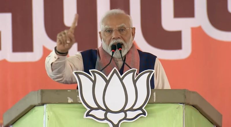 Congress wants to return to power dividing castes: PM Modi in Maharashtra