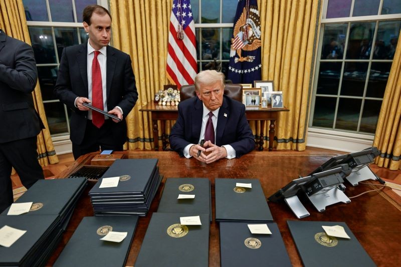 Donald Trump's latest tariff hike on Beijing brings additional rate on some Chinese goods to 145 pct: White House Donald Trump's latest tariff hike on Beijing brings additional rate on some Chinese goods to 145 pct: White House