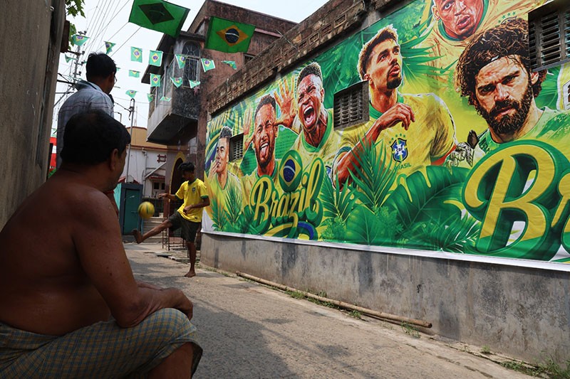Football Fever Paints Kolkata Walls Ahead of World Cup