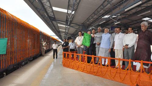 Narendra Modi flags off Vaishno Devi Express for pilgrims' progress