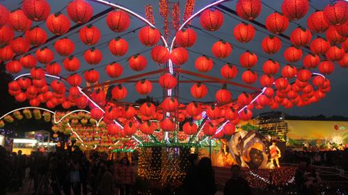 Taiwan: Lanterns of Love and Light