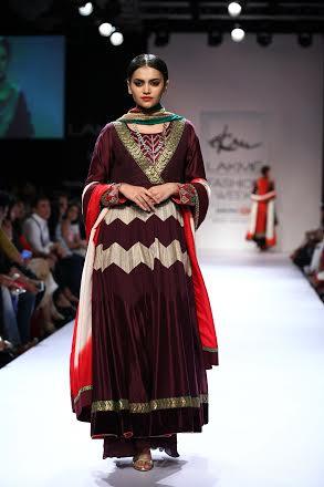 Designer Ekru showcases collection at Lakme Fashion Week 