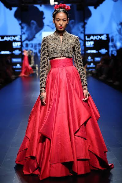 Malaika Arora, Riteish walk down Lakm Fashion Week Winter ramp