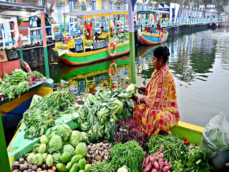 India's first floating market in Kolkata sets sail