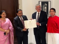 Senior Delhi journalist Dipanjan Roy Chaudhury awarded Italian govt honour