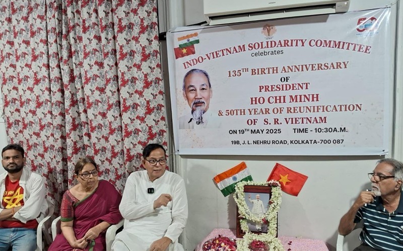 In images: Indo Vietnam Solidarity Committee celebrates 135th birth anniversary of Ho Chi Minh